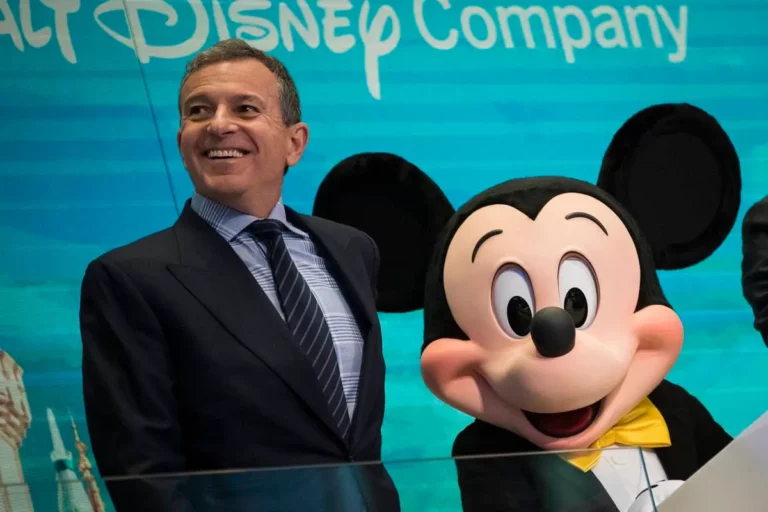 Diretor executivo e presidente da The Walt Disney Company, Bob Iger. [(Drew Angerer/Getty Images]
