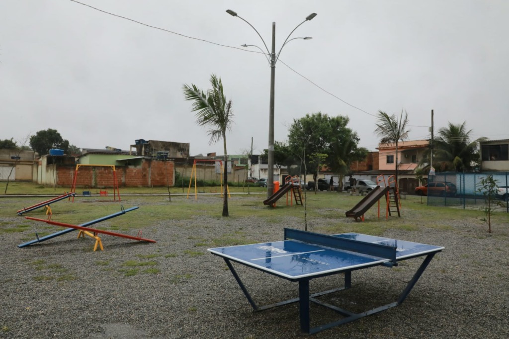 A Praça Sorriso de Criança, em Santa Cruz, ganhou diversas melhorias – Marcos de Paula/Prefeitura do Rio
