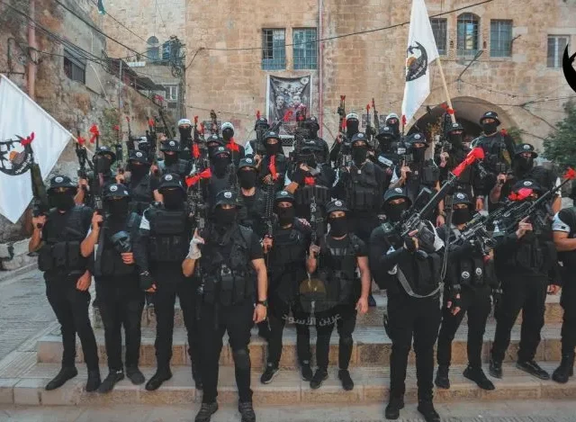 Grupo de resistência armada conhecido como Toca dos Leões, na cidade de Nablus, Cisjordânia ocupada, em 3 de setembro de 2022 [Lions' Den/Telegram]