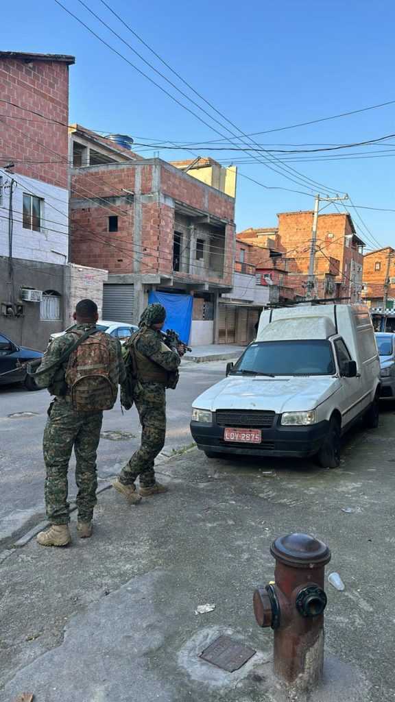 Polícia Militar no Complexo da Maré (Foto: Divulgação)