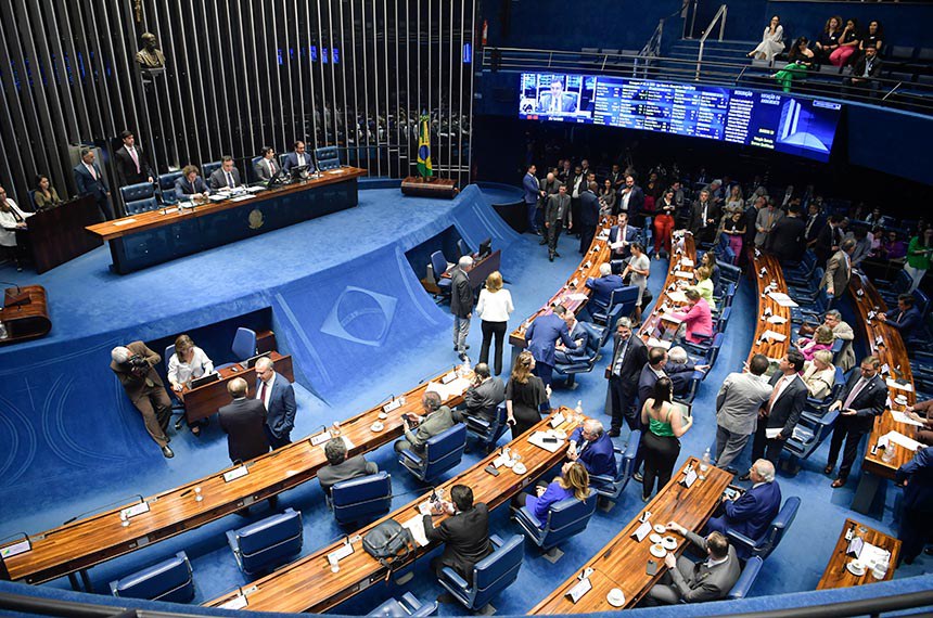 Aprovada desoneração da folha até 2027 para 17 setores da economia