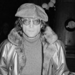 John Lennon fotografado na Hit Factory na W. 48th Street, em Nova York, pouco antes de ser assassinado. CRÉDITO: Art Zelin/Getty Images