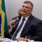 Inteligência, tecnologia e descapitalização estão entre as apostas para auxiliar o governo do Rio no combate ao tráfico, antecipou Flávio Dino. Foto: Tom Costa / MJSP