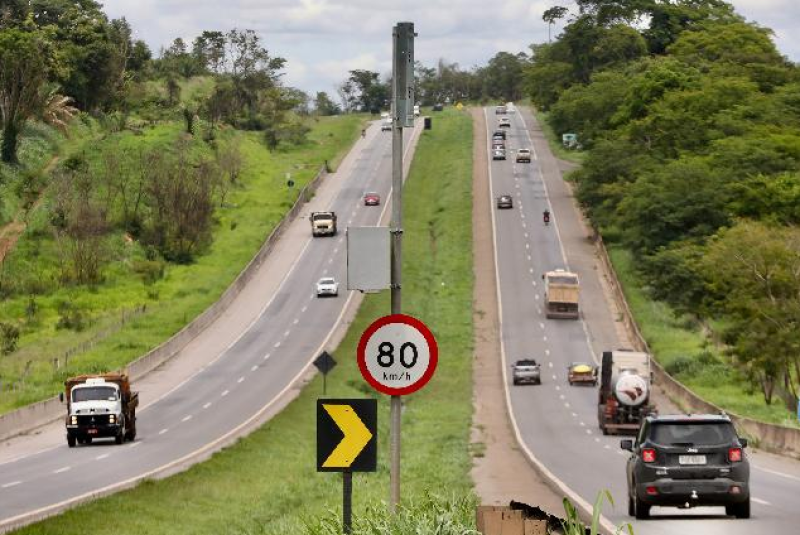 Radares em rodovias estaduais do RJ poderão ter limites mínimos padronizados