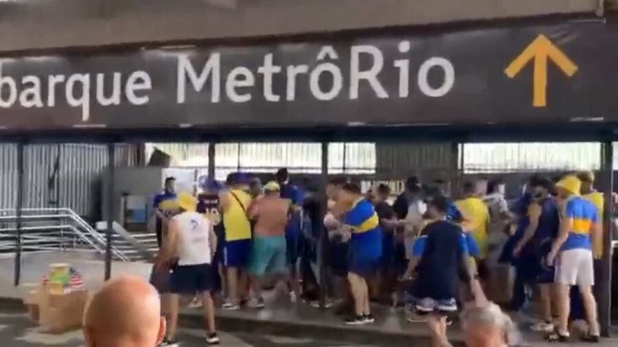 Torcedores de Boca Juniors e Fluminense se enfrentaram antes da final da Libertadores