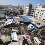 Uma vista aérea mostra o complexo do hospital Al-Shifa na Cidade de Gaza em 7 de novembro de 2023, em meio às contínuas batalhas entre Israel e o grupo palestino Hamas. [Bashar Taleb/AFP via Getty Images]