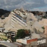 Prédios da antiga Universidade Gama Filho são implodidos em Piedade - Marcos de Paula/Prefeitura do Rio