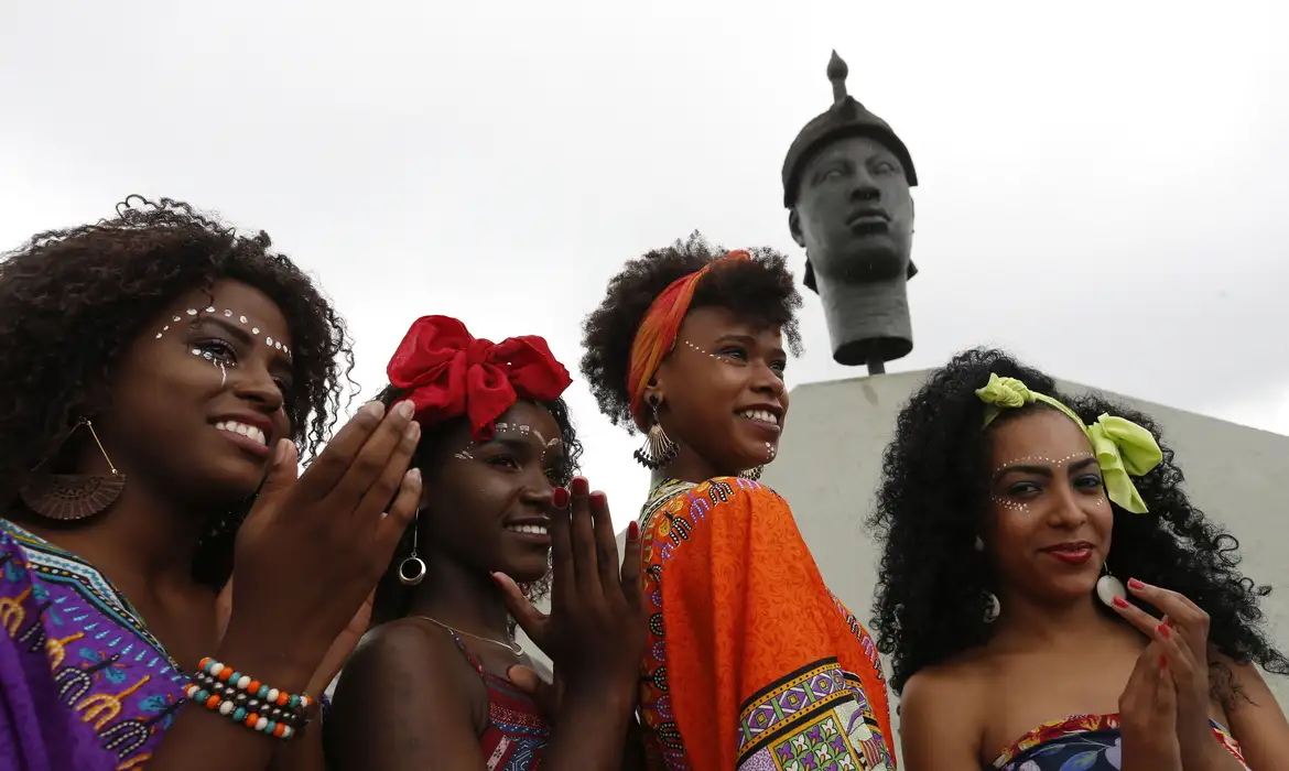 Câmara aprova Dia da Consciência Negra como feriado nacional