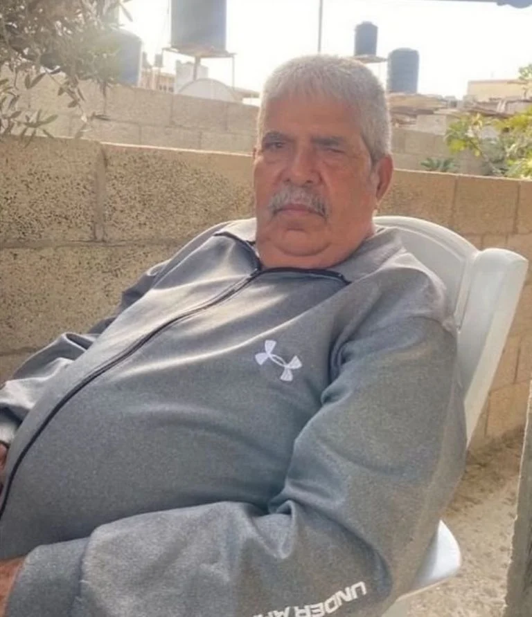 O idoso Bashir Hajji, que apareceu morto após foto com soldados israelenses
