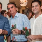 Flávio, Bolsonaro e Alexandre Santini. Facebook