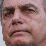 Ministro do TSE condena Bolsonaro à inelegibilidade pela terceira vez