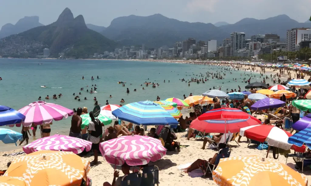 Onda de Calor no Rio de Janeiro: Sensação Térmica Chega a 52,7°C e Temperaturas Recordes