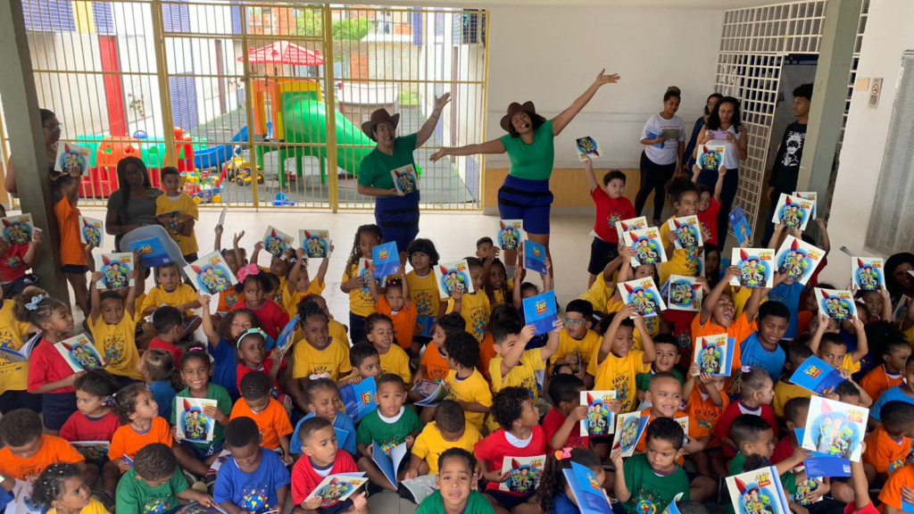 Crianças da Cidade de Deus se divertindo em evento da ONG Favela Mundo em parceria com a Alliansce Sonae / Crédito: Arquivo Favela Mundo

