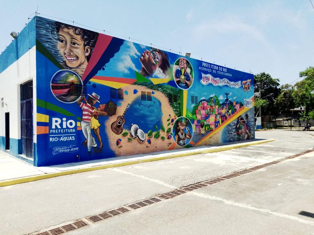 A pintura dos murais leva arte aos frequentadores do Piscinão - Prefeitura do Rio