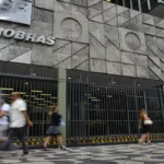 Petrobras faz concurso para nível técnico com salário de R$ 5,8 mil