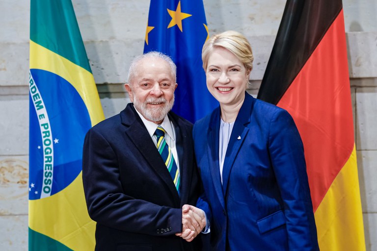 Lula com a presidenta do Conselho Federal da Alemanha, Manuela Schwesig: oportunidades empresariais para os dois países. Foto: Ricardo Stuckert / PR