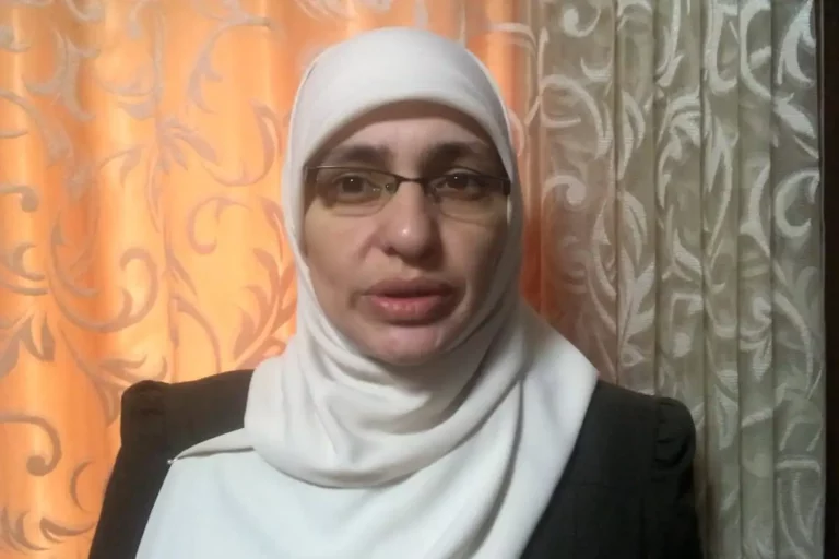 Hanady Halawani, prisioneira política palestina libertada na última semana [Reprodução]