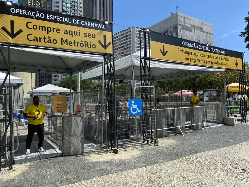 Esquema de funcionamento do MetrôRio para os desfiles dos megablocos de rua no Centro do Rio (27 e 28/01)