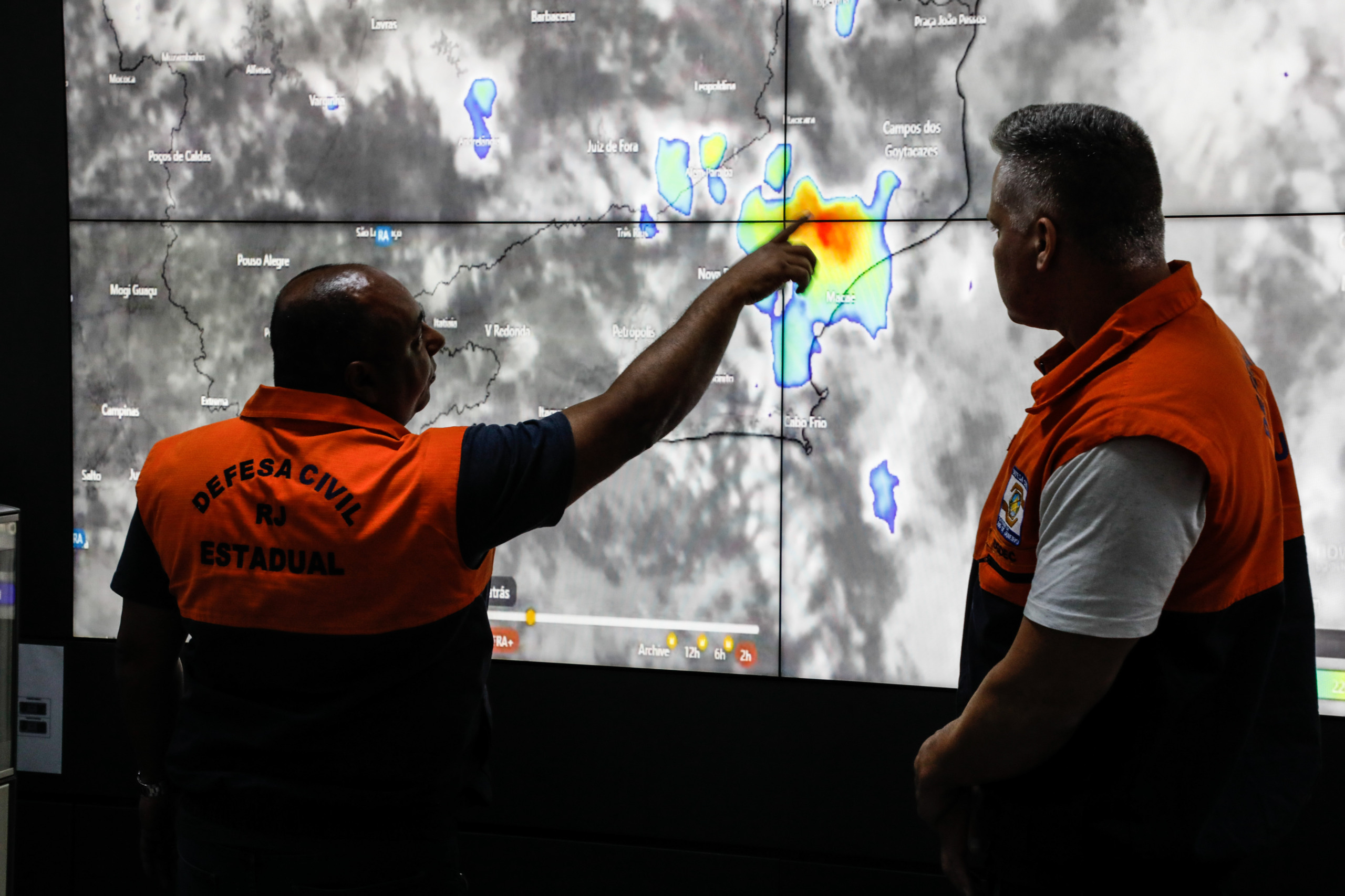 Centro de Monitoramento e Alerta de Desastres Naturais (Cemaden-RJ). Imagem: Ernesto Carriço.