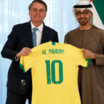 Bolsonaro e o príncipe herdeiro de Abu Dhabi, Mohamed bin Zayed, nos Emirados Árabes - Foto: Alan Santos/PR