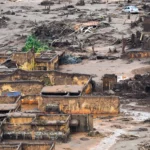 Justiça condena Vale, BHP e Samarco ao pagamento de R$ 47,6 bilhões por rompimento de barragem em Mariana Antonia Cruz/Agência Brasil