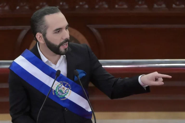 Presidente de El Salvador, Nayib Bukele, em discurso no Congresso. Foto: Marvin Recinos/AFP