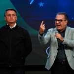 O ex-presidente Jair Bolsonaro e o pastor Silas Malafaia. Foto: Mauro Pimentel/AFP