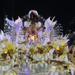 A escola de samba Parque Acari abriu a primeira noite de desfiles da Série Ouro - Rafael Catarcione/Prefeitura do Rio