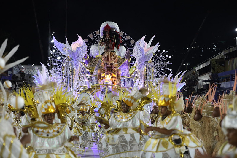 A escola de samba Parque Acari abriu a primeira noite de desfiles da Série Ouro - Rafael Catarcione/Prefeitura do Rio