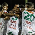 Jogadores da Portuguesa comemoram o gol da vitória sobre o Audax (Crédito: Nathan Diniz/AAP)