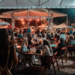 QUINTAL DOS BOTECOS reúne música e gastronomia de bares e restaurantes famosos em Caxias