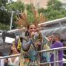 Ivete Sangalo surpreende fãs ao descer para o meio do público durante desfile de trio sem cordas. Foto: Divulgação