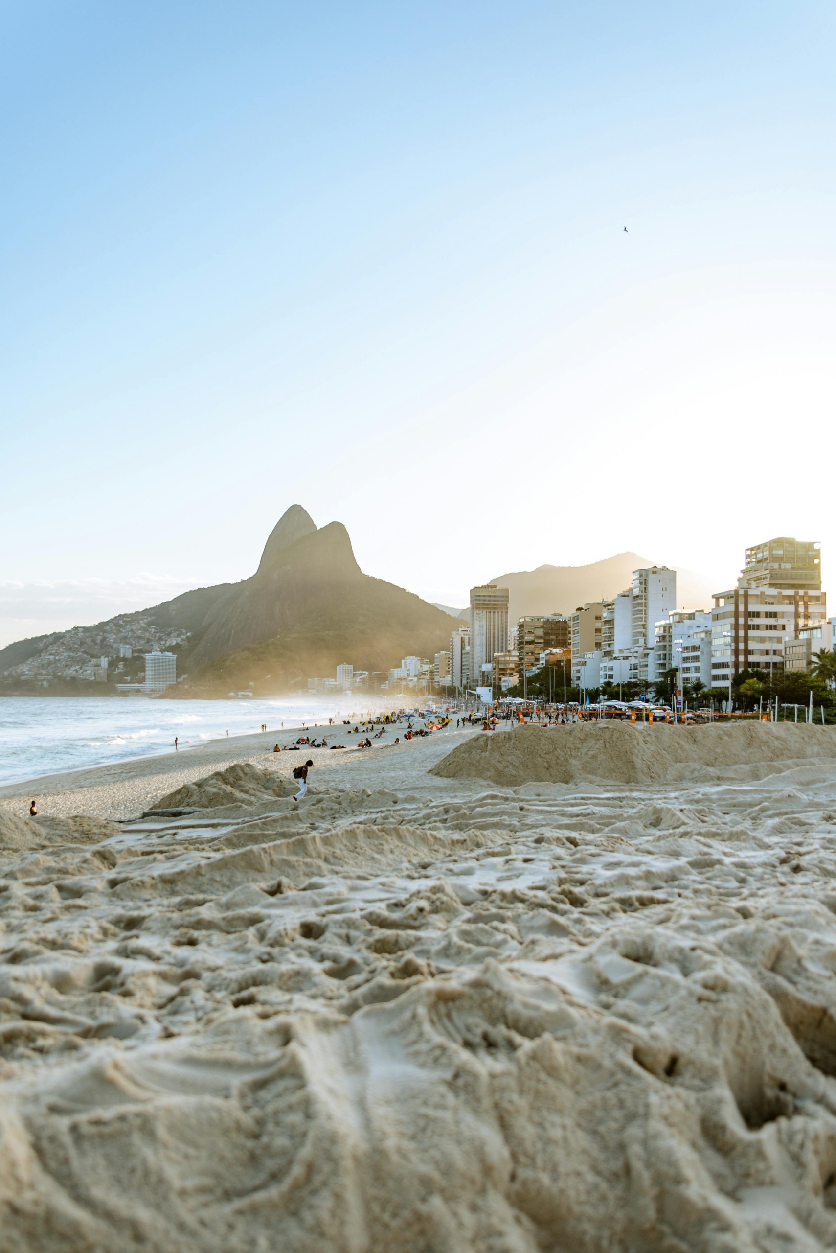 Rio de Janeiro: Sol e calor predominam no fim de semana, com temperaturas elevadas