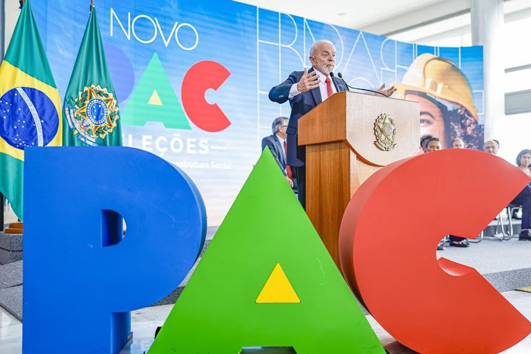 Presidente Lula durante a Cerimônia de Divulgação dos Resultados do Novo PAC Seleções para Saúde, Educação e Infraestrutura Social, no Palácio do Planalto - Foto: Ricardo Stuckert / PR