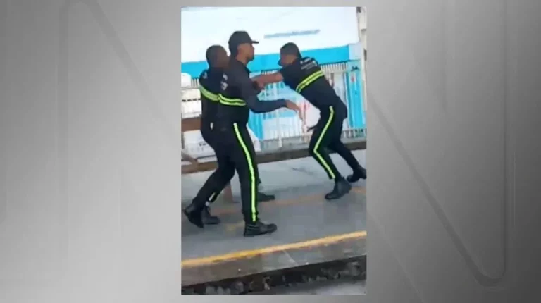 Briga entre seguranças da SuperVia choca passageiros