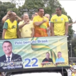 Flávio Bolsonaro e Chiquinho Brazão em carreata. Foto: Reprodução