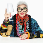 Iris Apfel morreu aos 102 anos nos EUA. Foto: reprodução