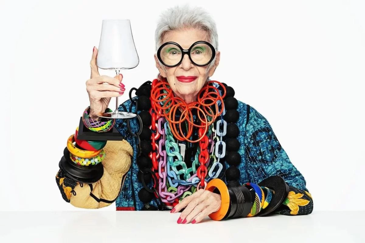 Iris Apfel morreu aos 102 anos nos EUA. Foto: reprodução