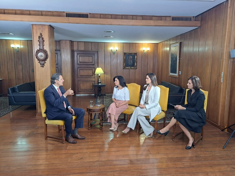 Fernando Haddad, Raquel Landim, Débora Bergamasco e Thais Herédia. Foto: Divulgação/CNN Brasil