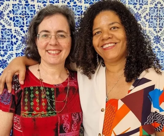 Ana Paula Abreu Moura, eleita em setembro de 2023, ao lado de Silvina Fernandez, nova vice-diretora - Divulgação/ AdUFRJ