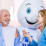 O presidente Lula recebeu o imunizante contra a gripe, na manhã desta segunda-feira, 8 de abril, no Palácio do Planalto - Foto: Ricardo Stuckert/PR