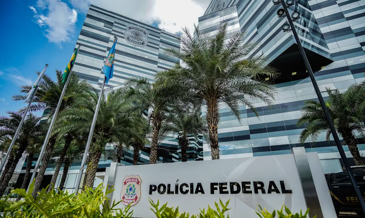 Polícia Federal faz ação contra exploração sexual infantil no Rio