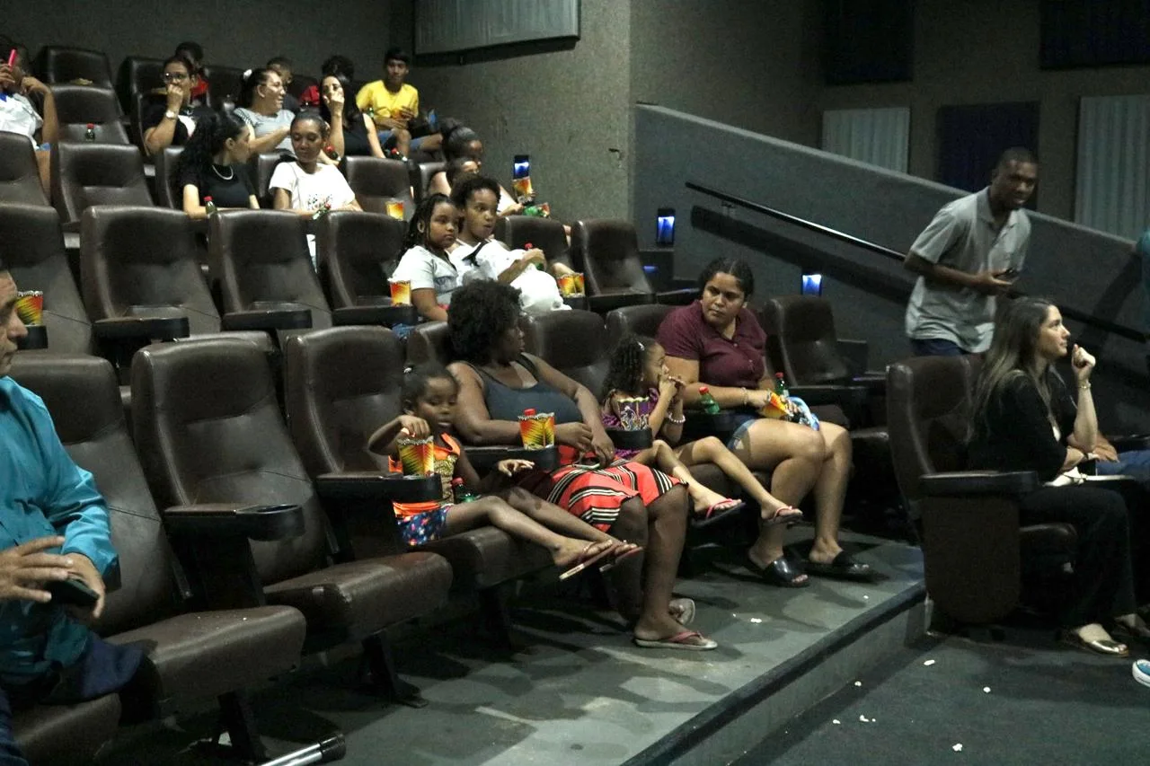 CineCarioca Nova Brasília, no Complexo do Alemão, é reinaugurado