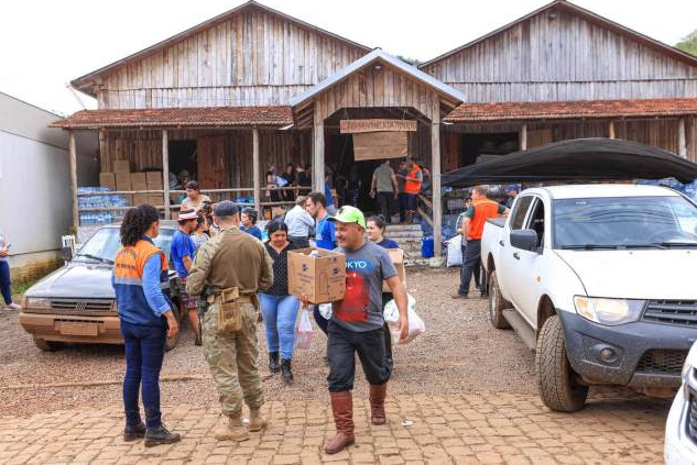 Segundo dossiê, Brasil tem 500 mil refugiados climáticos
