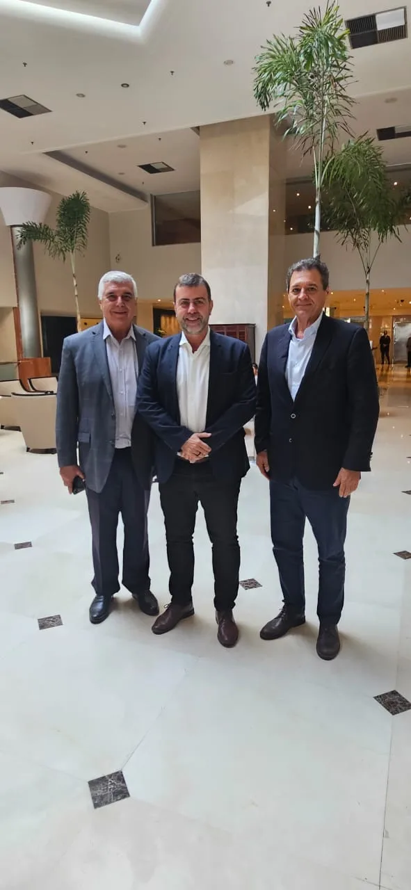 Alfredo Lopes, presidente do HotéisRIO, Marcelo Freixo, presidente da Embratur e José Domingo Bouzon, vice-presidente do HotéisRIO