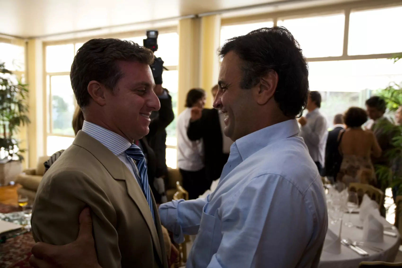 Luciano Huck e Aécio Neves. Foto: Pragmatismo Político/Divulgação