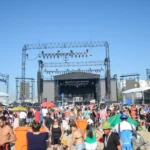 Fãs já se aglomeram em frente a palco do show da Madonna no Rio