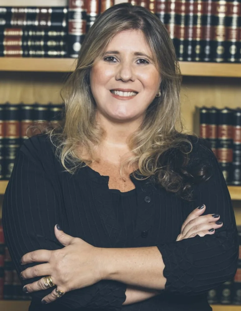 Ana Paula De Raeffray é advogada, doutora em Direito pela PUC-SP e sócia do escritório Raeffray Brugioni Advogados