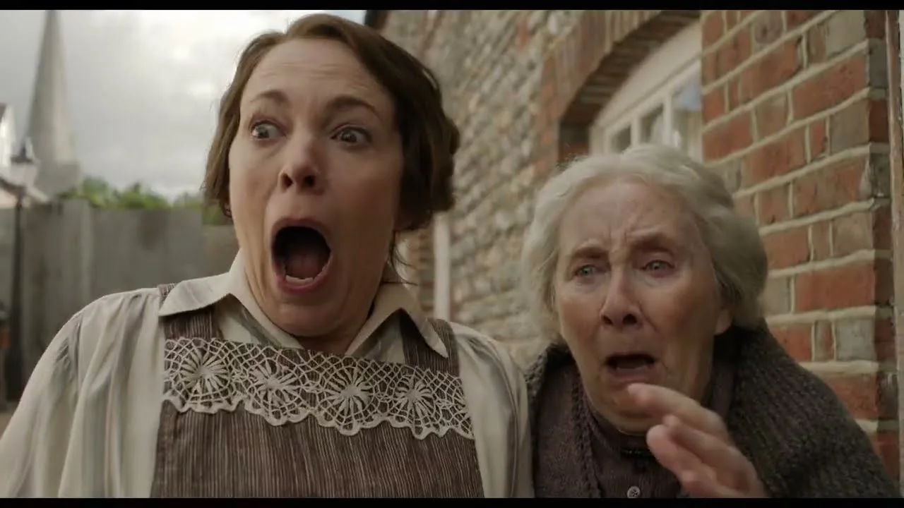 Com Olivia Colman, ''Pequenas Cartas Obscenas'' tem pôster e trailer revelados