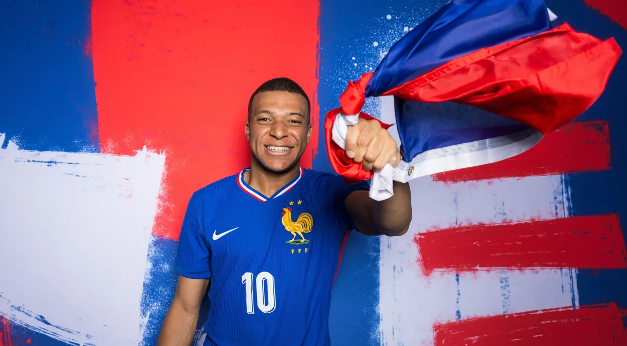 Mbappé se prepara para a Eurocopa com a França Michael Regan - UEFA/UEFA via Getty Images